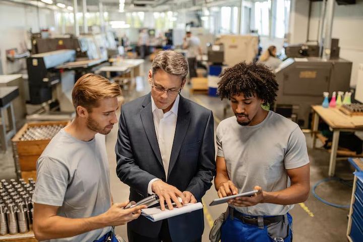 Lean Manufacturing Training Explanation for Tools Techniques and Continuous Improvement